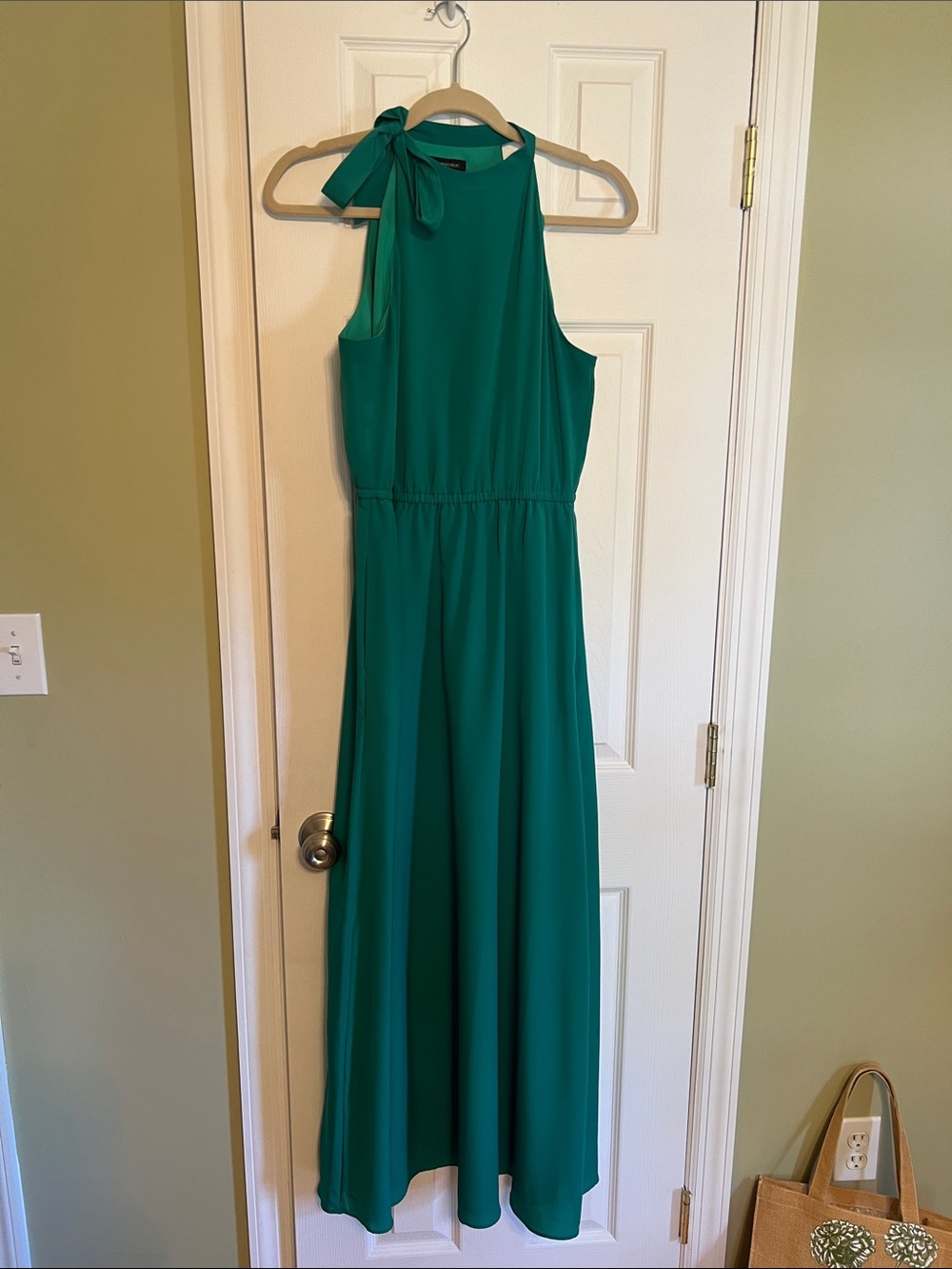 Banana Republic Green Halter Tie-Neck Maxi Dress